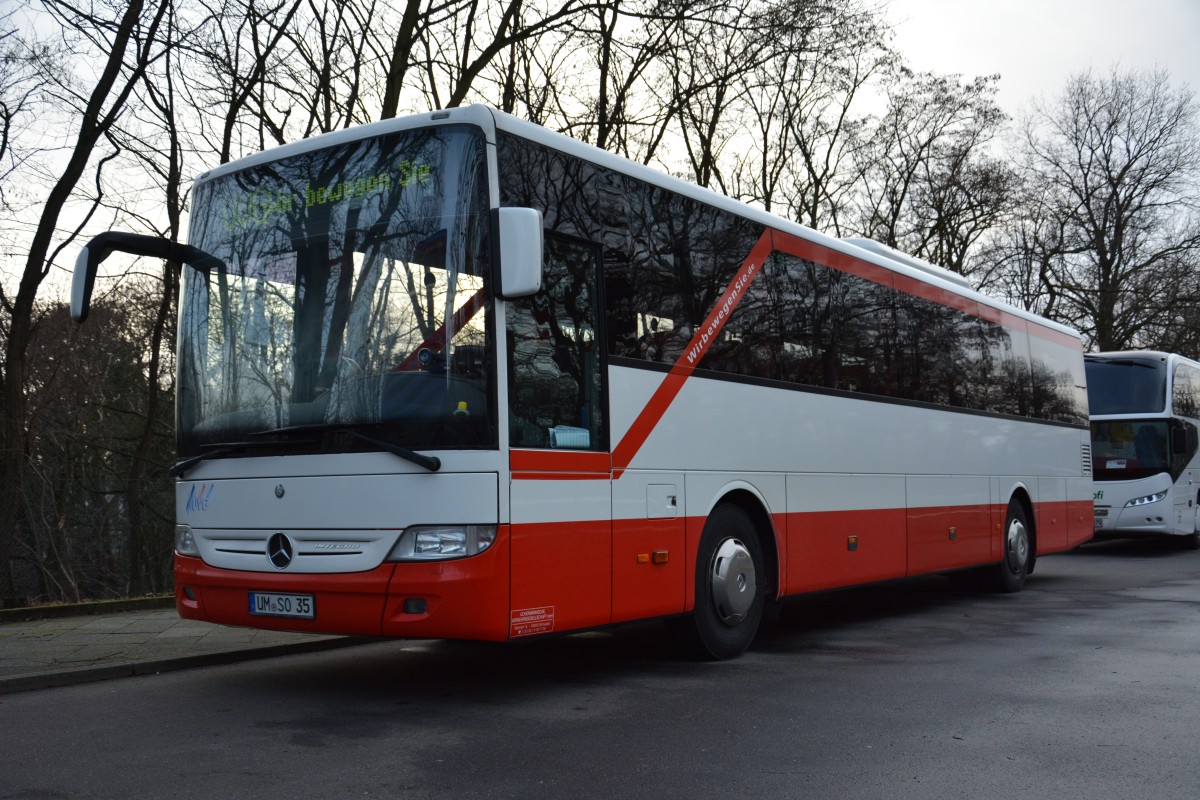 UM-SO 35 steht am 17.01.2015 an der Jesse-Owens-Allee in Berlin. Aufgenommen wurde ein Mercedes Benz Integro.
