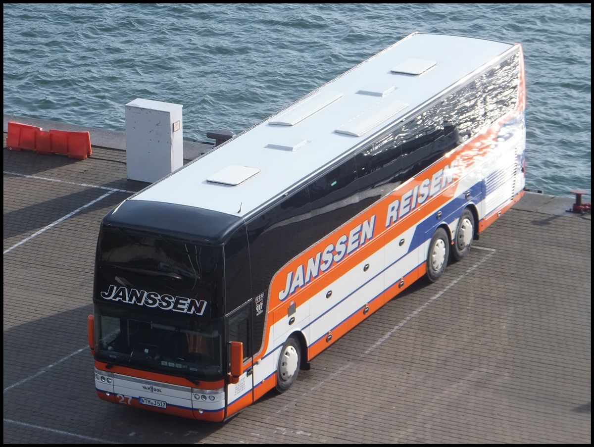 Van Hool T917 von Janssen aus Deutschland im Stadthafen Sassnitz am 20.10.2013