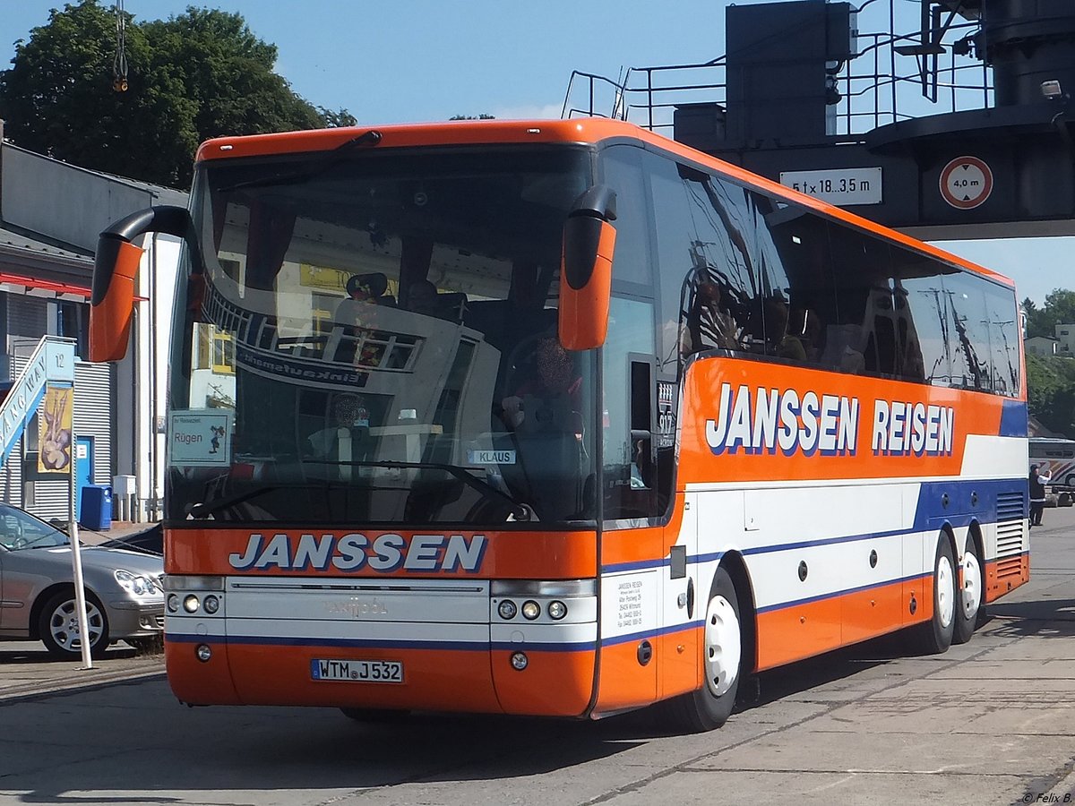 Van Hool T917 von Janssen aus Deutschland im Stadthafen Sassnitz am 06.07.2014
