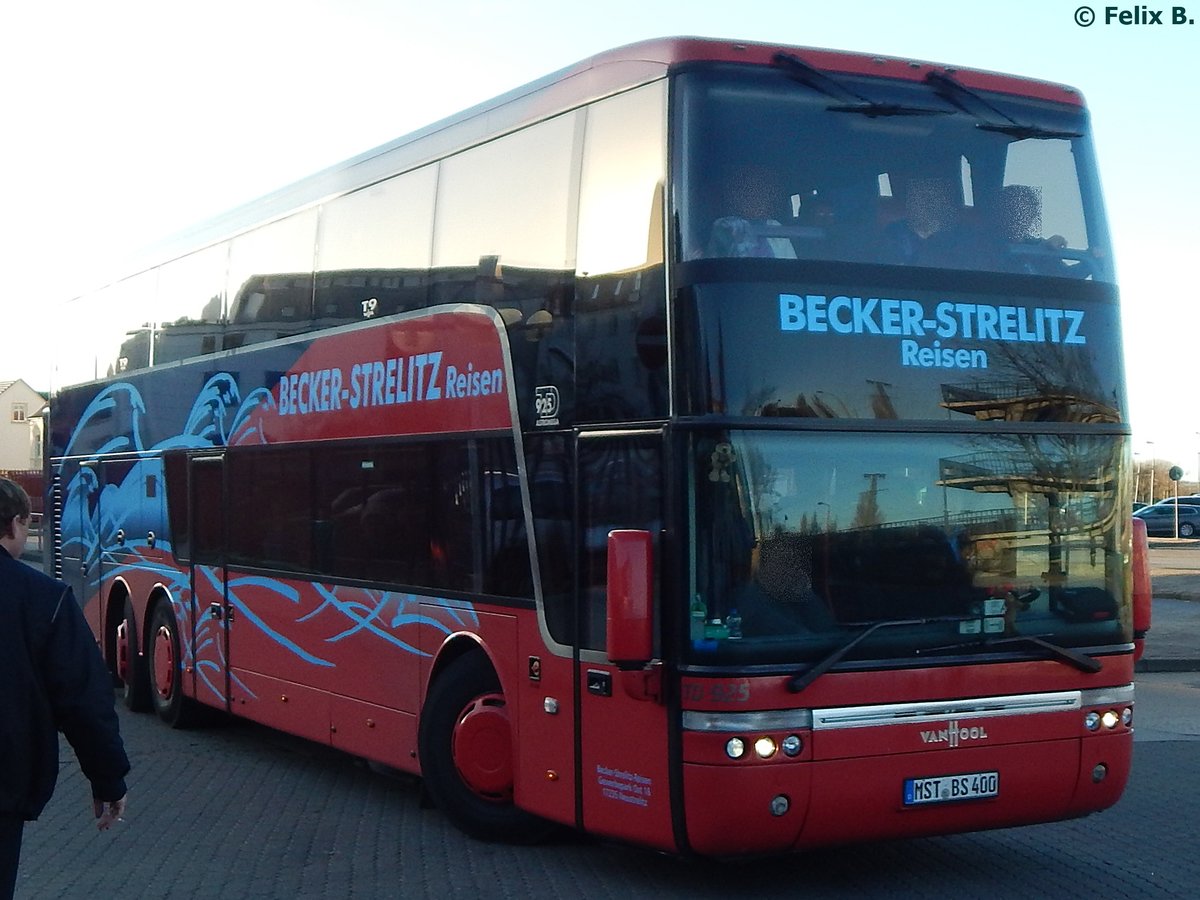 Van Hool TD925 von Becker-Strelitz Reisen aus Deutschland in Neubrandenburg am 02.12.2016