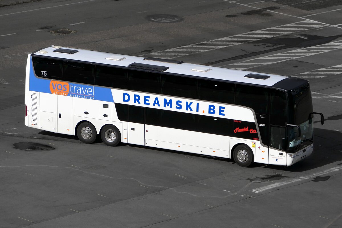 Van Hool TX 27 astromega ''Mandel Car'' /VOS Travel (B) In Zeebrügge im September 2024.