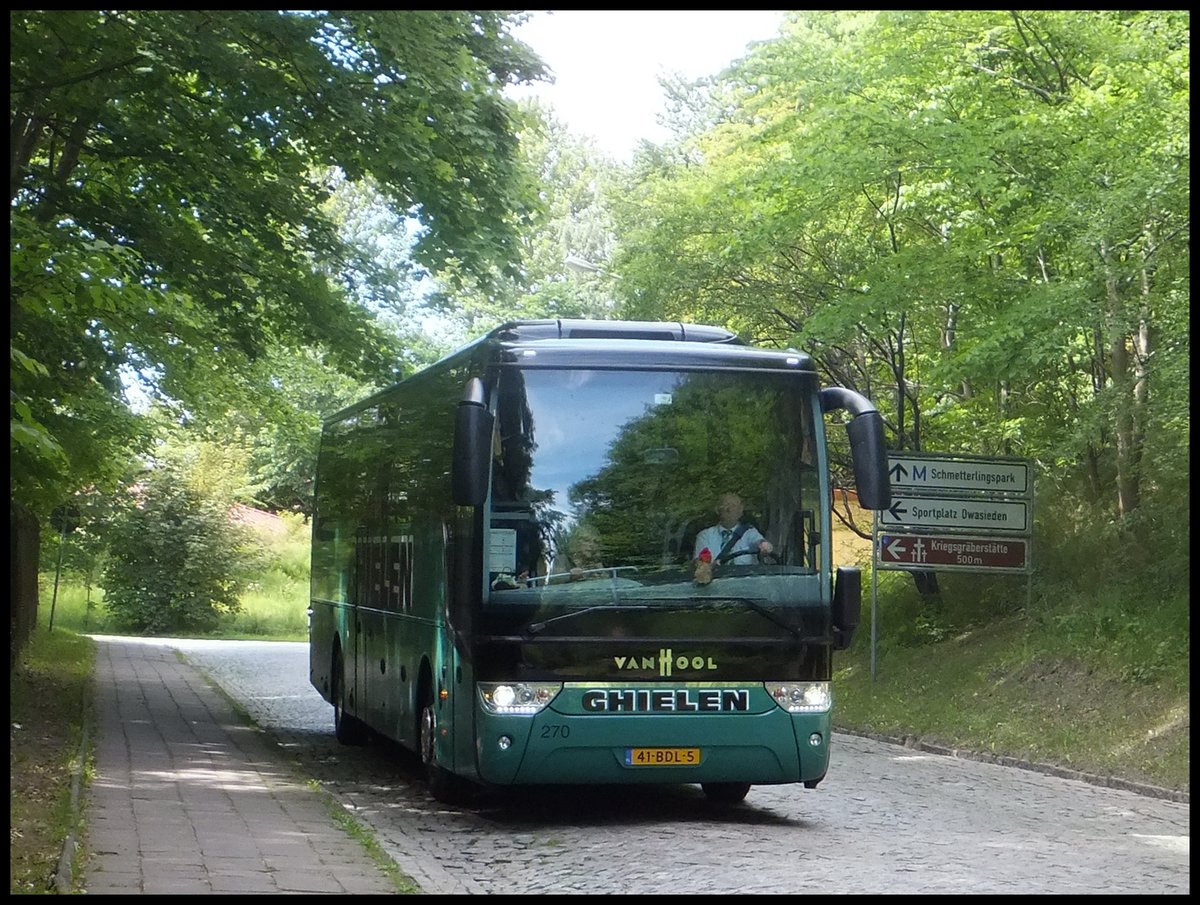 Van Hool TX16 von Ghielen aus den Niederlanden in Sassnitz am 26.06.2014