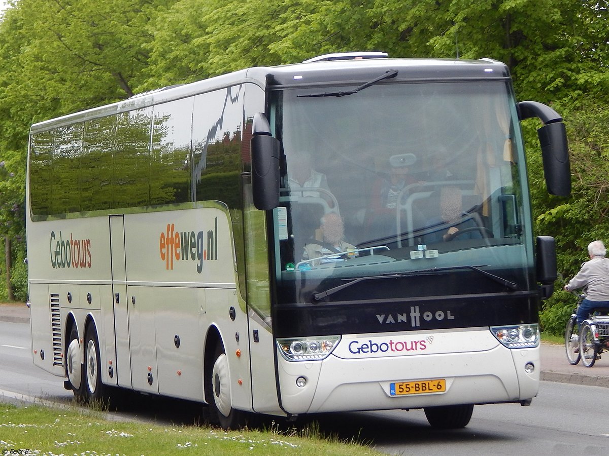 Van Hool TX17 von Gebo Tours aus den Niederlanden in Sassnitz am 25.05.2015