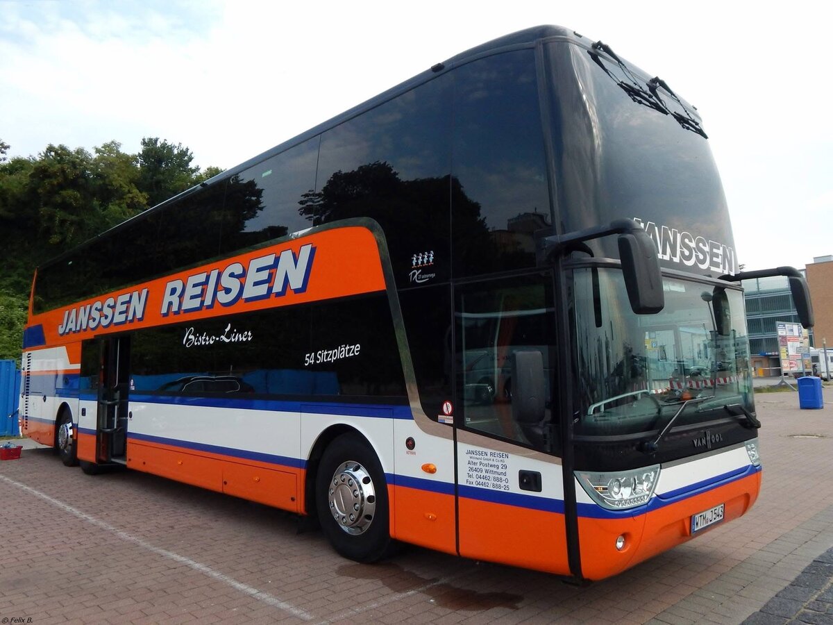 Van Hool TX27 von Janssen Reisen aus Deutschland im Stadthafen Sassnitz im Jahr 2016