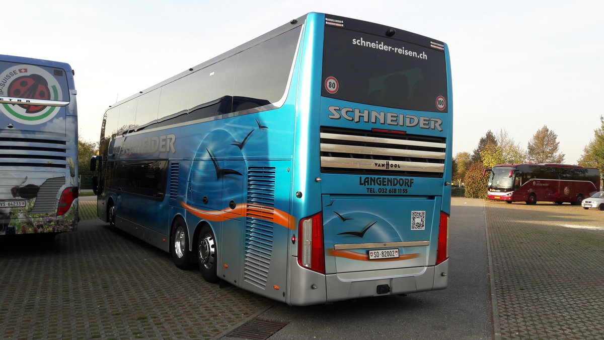 VanHool TX25 Astromega (SO 82002) Europa-Park Rust, D, Schneider Reisen und Transport AG, Langendorf, Aufgenommen am 17. Oktober 2018