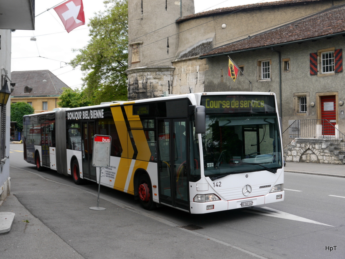 VB Biel - Mercedes Citaro Nr.142  BE  560142 in Nidau auf der Linie 4 am 30.05.2015
