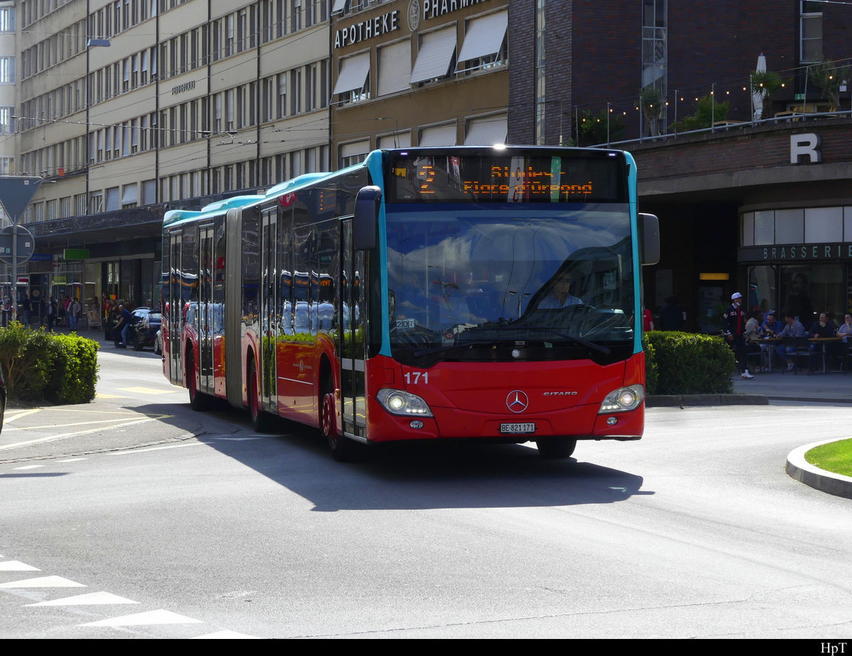VB Biel - Mercedes Citaro Nr.171  BE 821171 unterwegs in der Stadt Biel am 24.04.2021