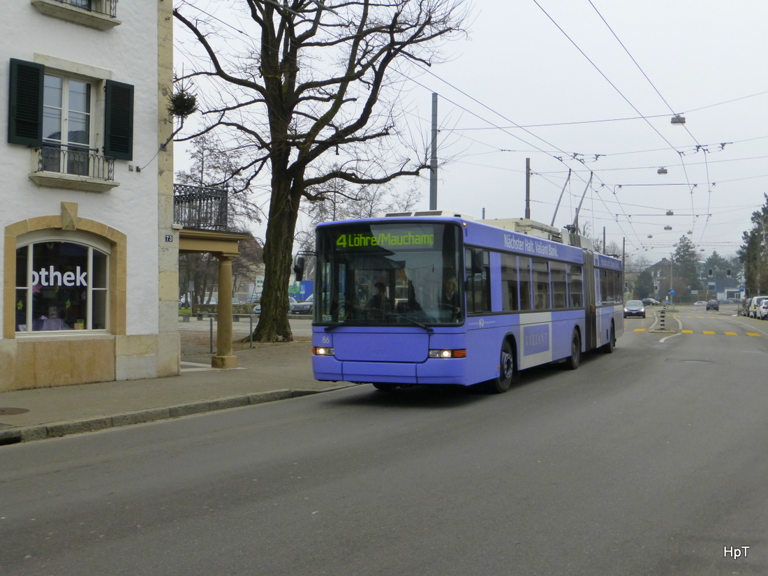 VB Biel - NAW Trolleybus Nr.86 unterwegs auf der Linie 4 in Nidau am 06.01.2015