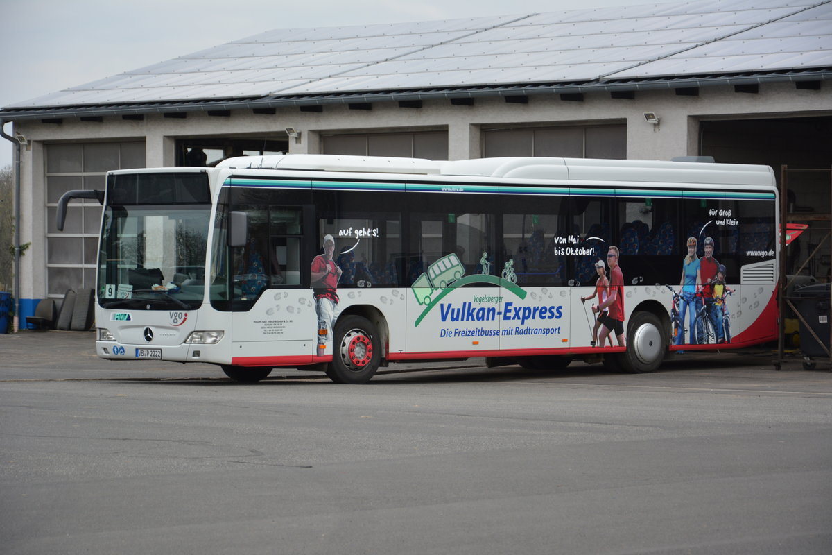 VB-P 2222 steht am 19.04.2016 auf dem Betriebshof in Mücke-Groß-Eichen. Aufgenommen wurde ein Mercedes Benz Citaro I Facelift Low Entry.
