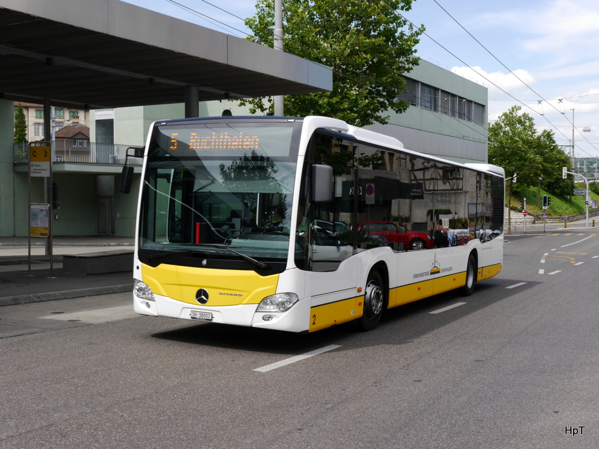 VB Schaffhausen - Mercedes Citaro  Nr.02  SH  38002 unterwegs auf der Linie 5 in Schaffhausen beim Bahnhof am 12.07.2015