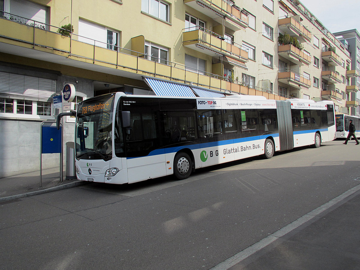 VBG - Mercedes Citaro Nr. 67 an der Haltestelle der Linie 768 am Bahnhof Zürich-Oerlikon am 27.3.18