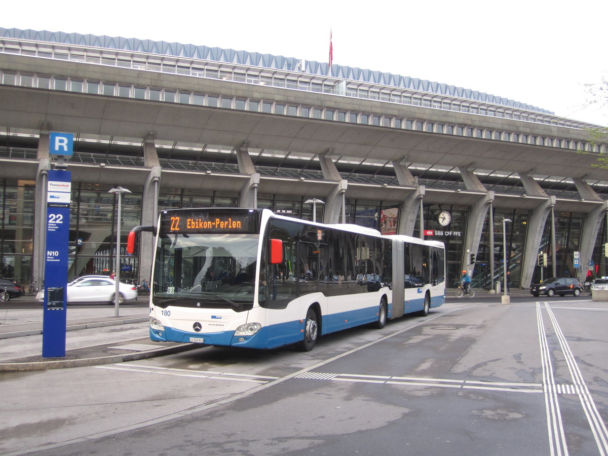 vbl Nr. 180 (Mercedes Citaro C2 O530G) am 22.5.2019 beim Bahnhof Luzern
