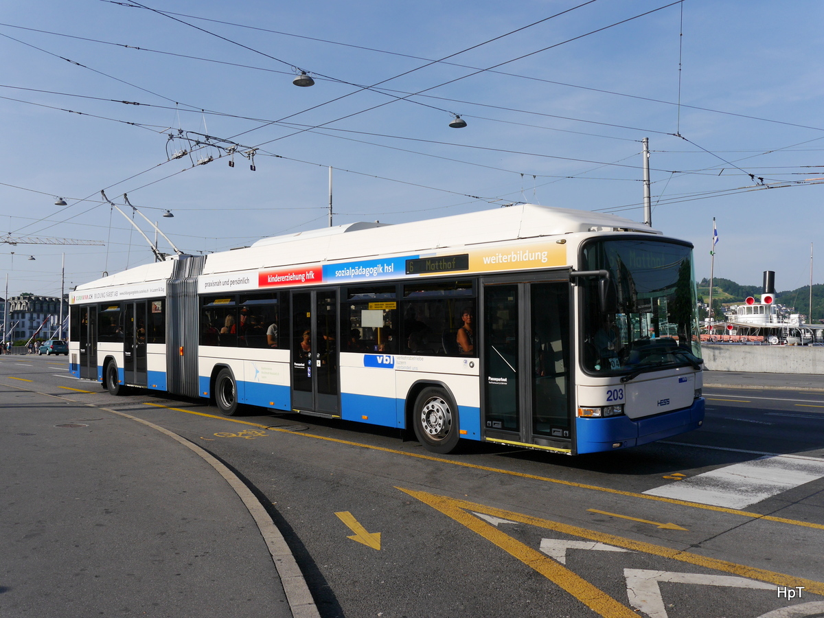 VBL - Trolleybus Nr.203 unterwegs auf der Linie 6 in der Stadt Luzern am 04.07.2015