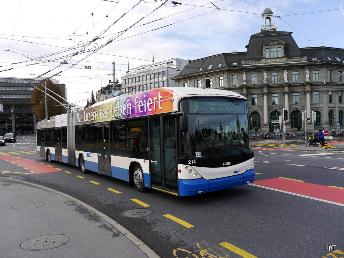 VBL - Trolleybus Nr.214 unterwegs auf der Linie 8 in Luzern am 28.03.2016