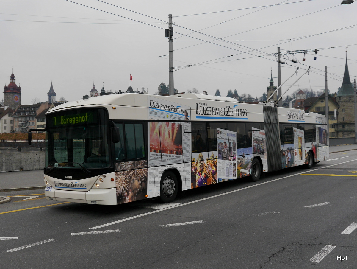 VBL - Trolleybus Nr.224 unterwegs auf der Linie 7 in Luzern am 28.02.2016