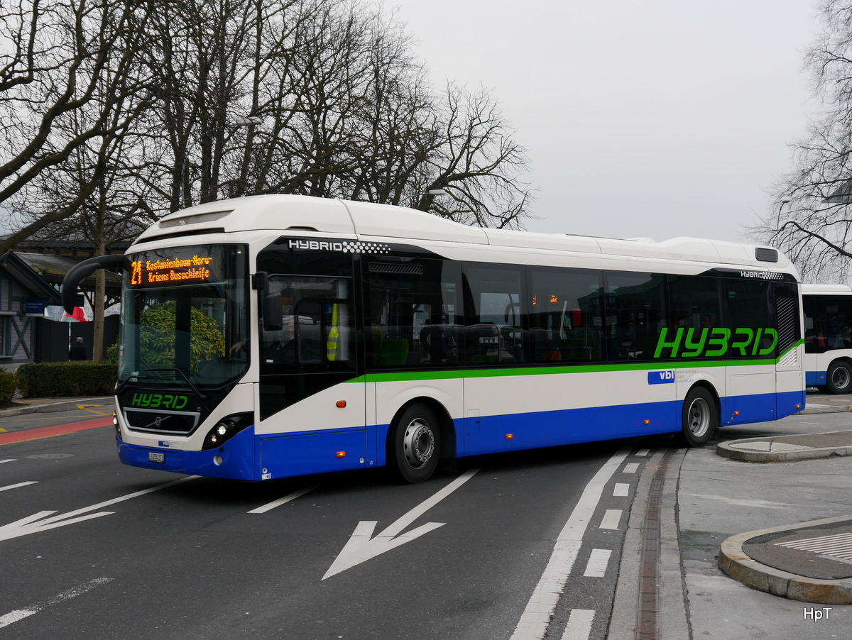 VBL - Volvo 7900 Hybrid  Nr.78  LU 250373 unterwegs auf der Linie 21 vor dem Bahnhof in Luzern am 28.02.2016