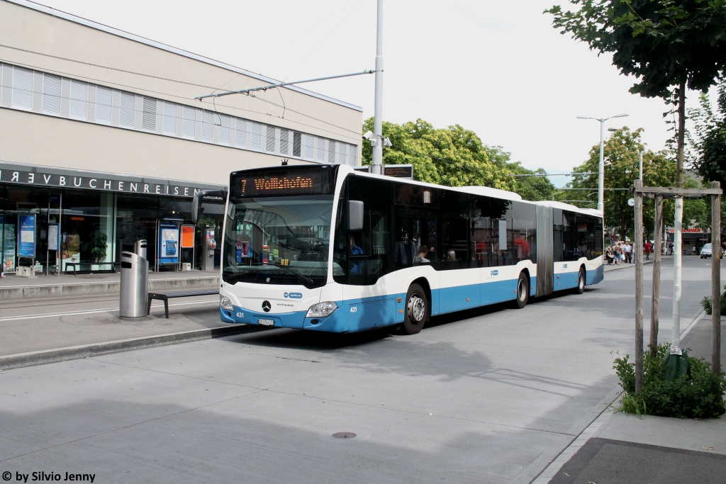 VBZ Nr. 431 (Mercedes Citaro C2 O530G) am 30.7.2016 beim Schwamendingerplatz als Tramersatz auf der Linie 7