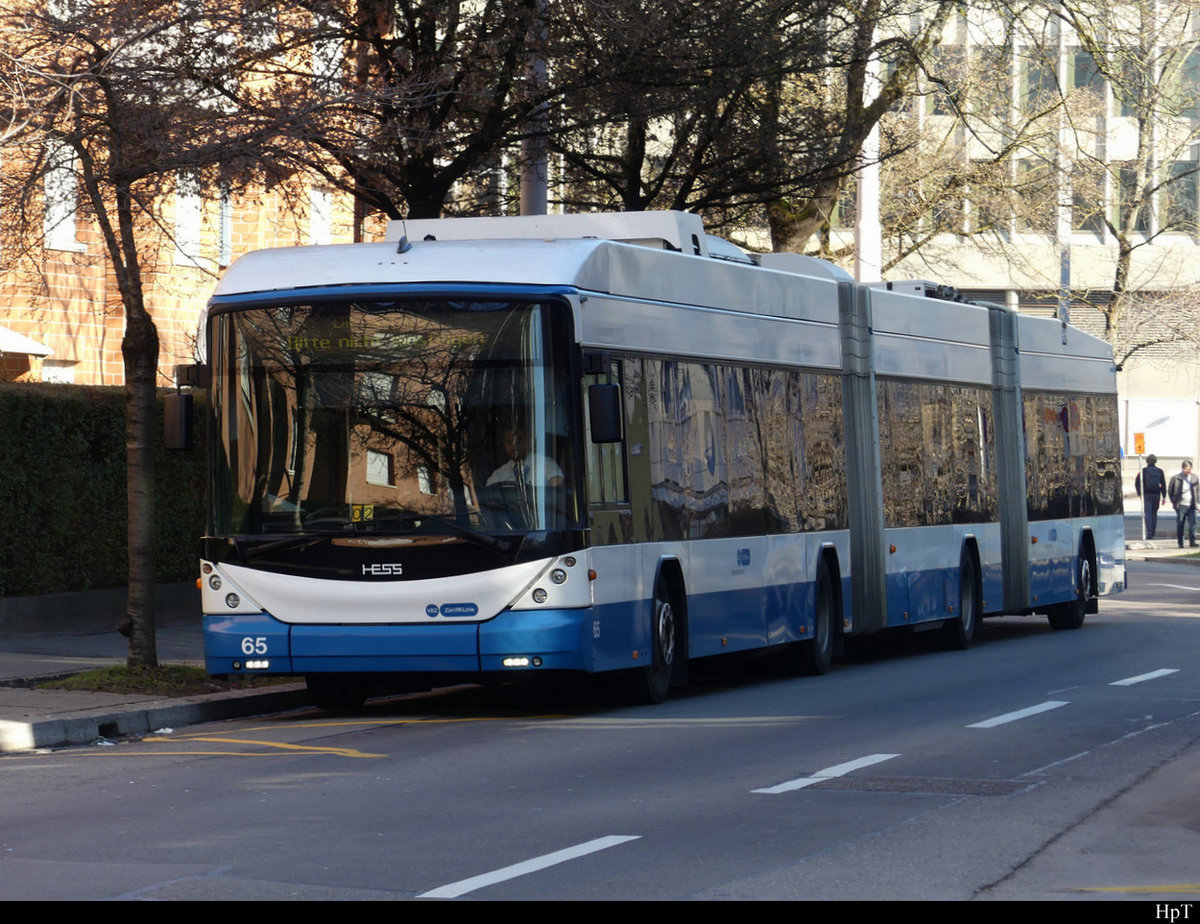 VBZ - Trolleybus  Nr.65 in Zürich Altstetten am 21.02.2021
