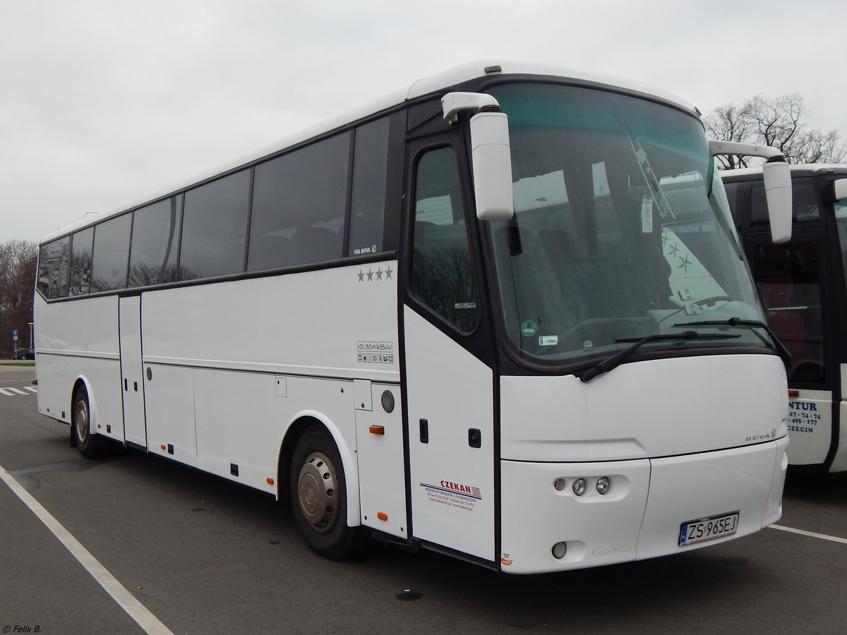 VDL Bova Futura von Czekan aus Polen in Neubrandenburg am 15.12.2018