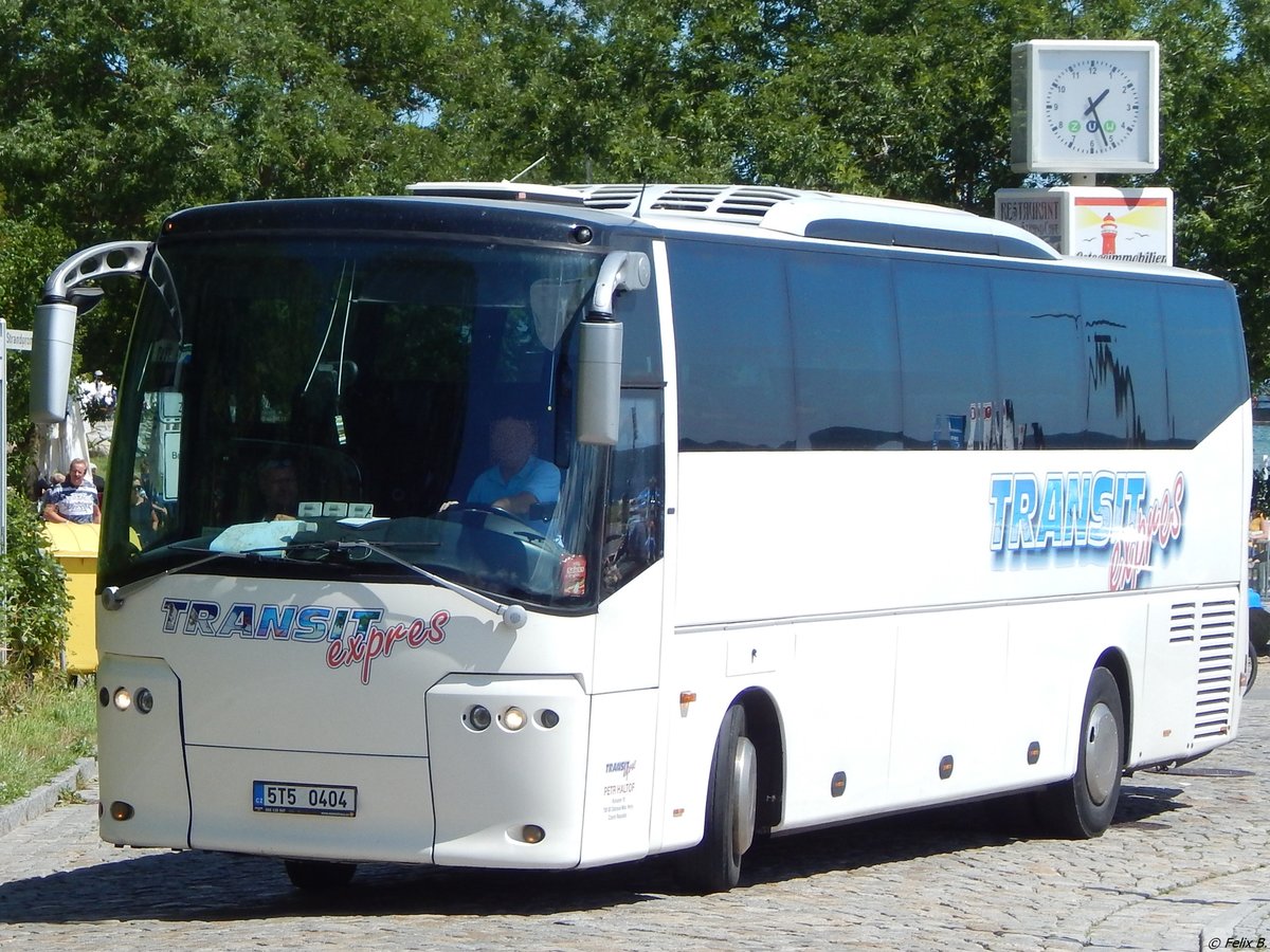 VDL Bova Magiq von Transit Expres aus Tschechien im Stadthafen Sassnitz am 07.07.2016