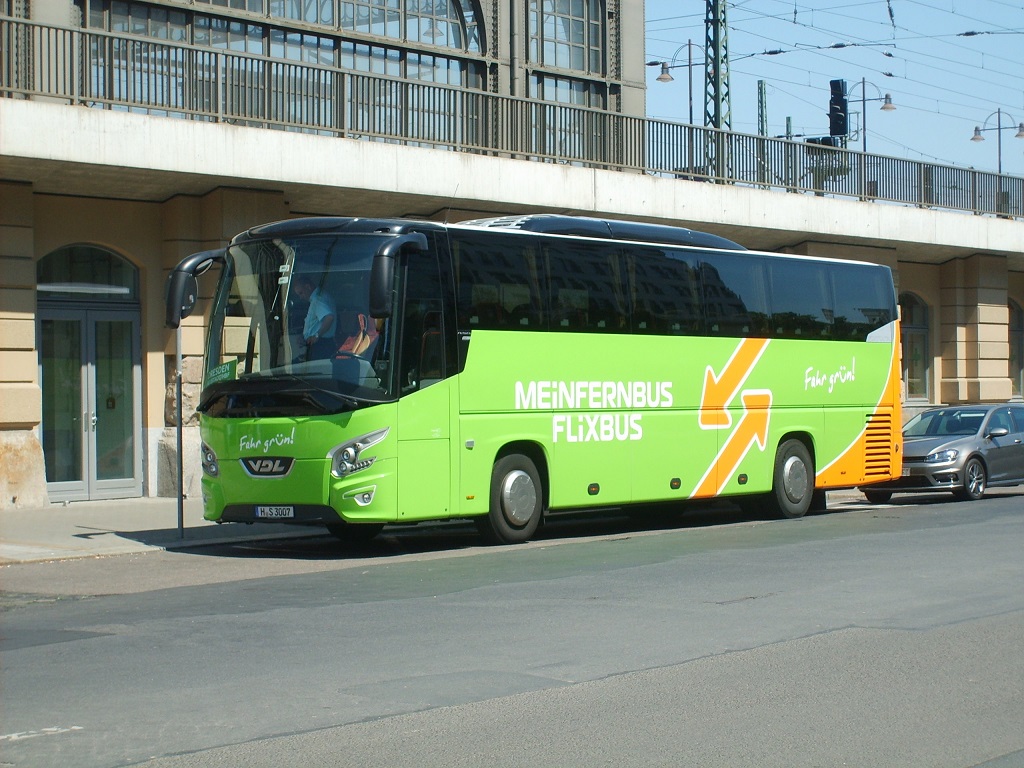 VDL Futura FHD 129.365 - H S 3007 - in Dresden, Bayrische Straße (am Hbf) - am 4-Juli-2015 --> Fahrzeug gehört: Gradliner, Isernhagen