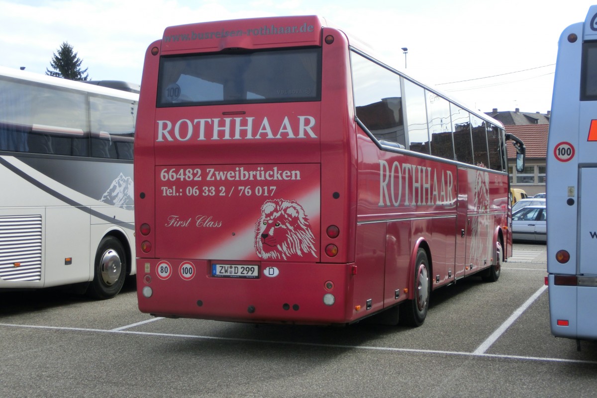 VDL Futura FHD von Rothhaar Reisen am 09.10.2015 in Wissembourg/Frankreich