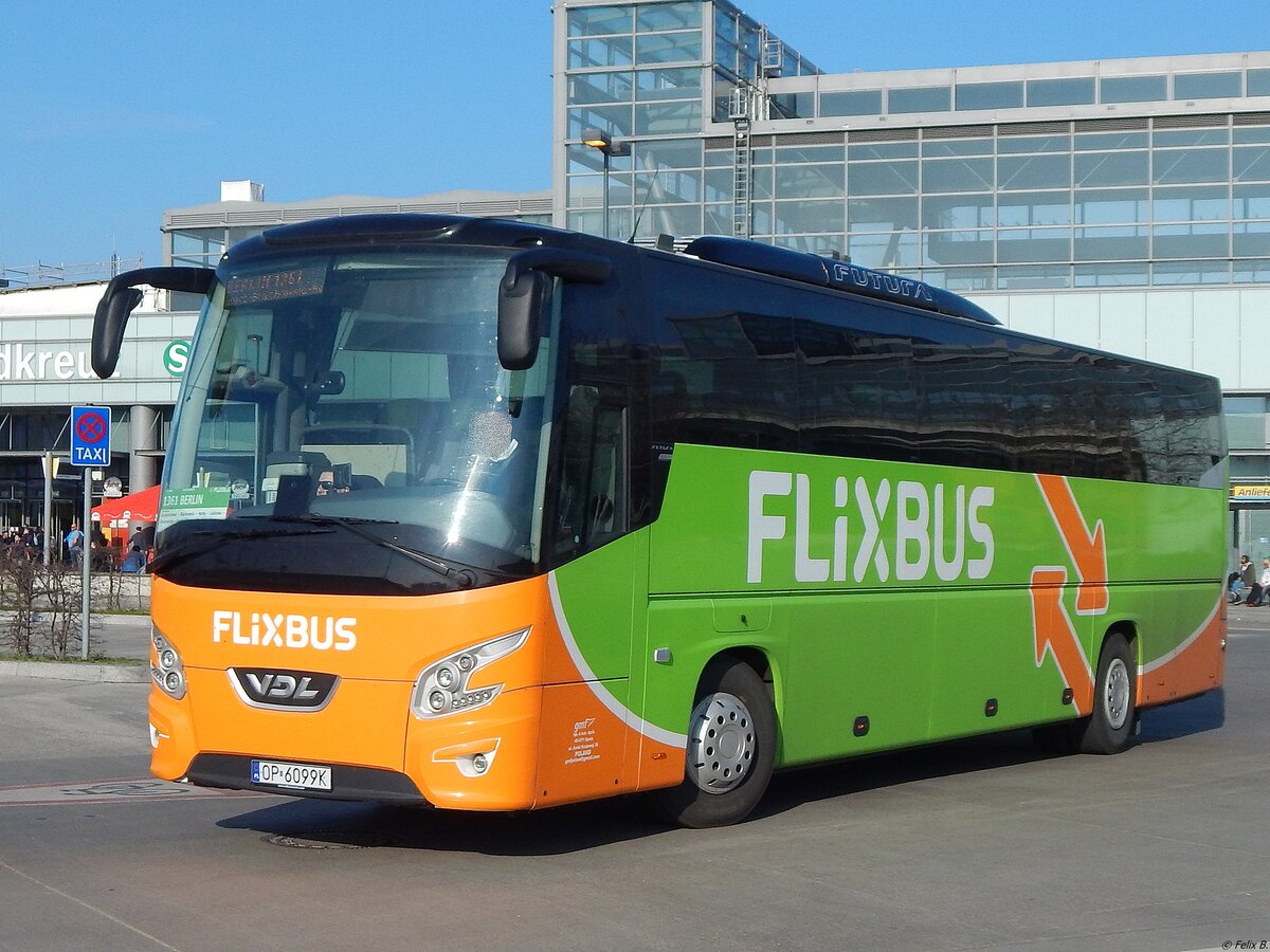 VDL Futura von Flixbus/GMF sp. z o.o. aus Polen in Berlin am 30.03.2019