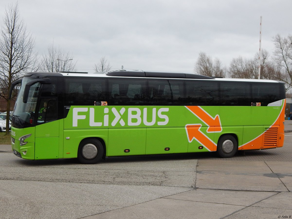 VDL Futura von Flixbus/Gradliner aus Deutschland in Rostock am 25.01.2018