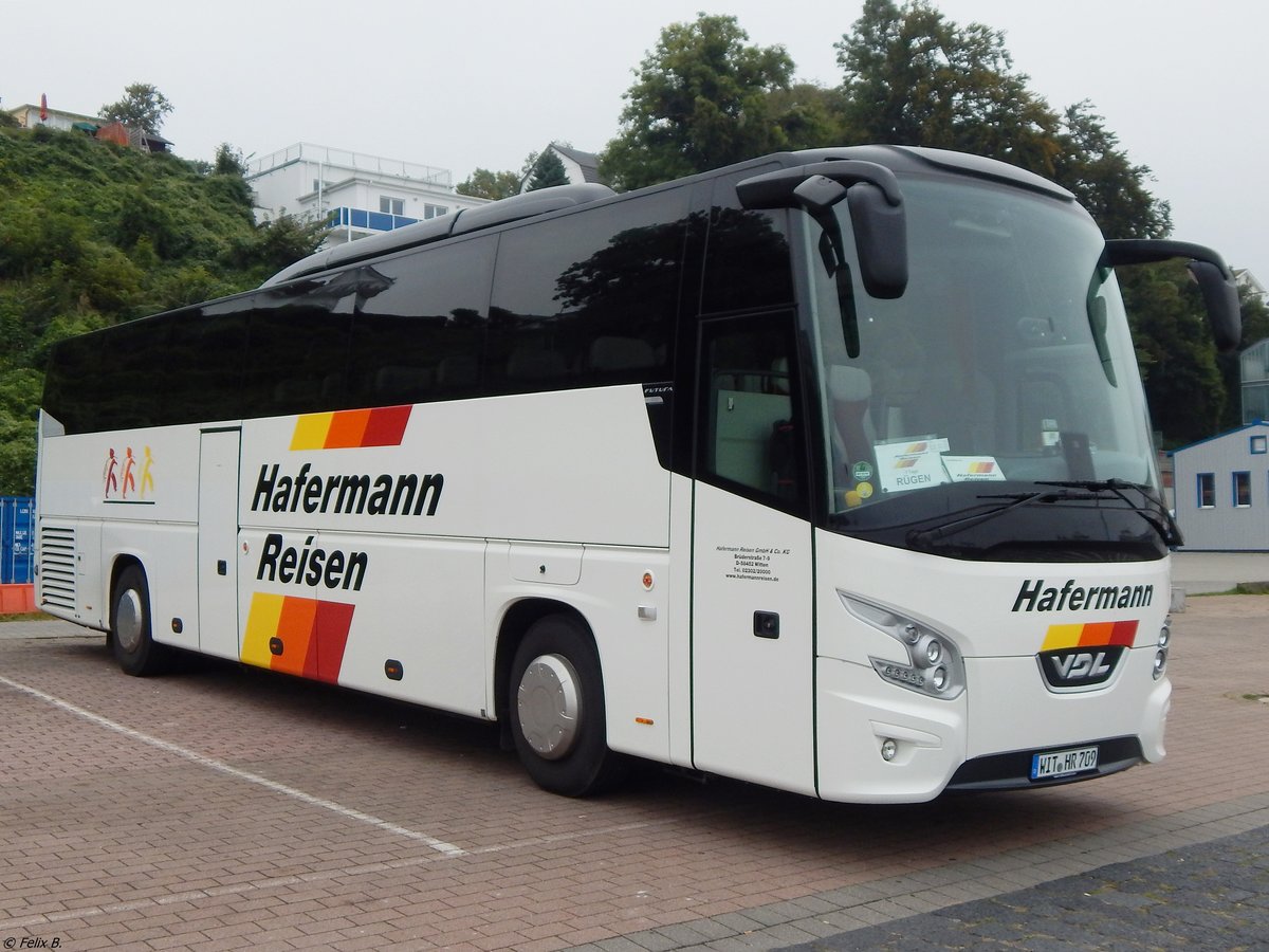 VDL Futura von Hafermann Reisen aus Deutschland im Stadthafen Sassnitz am 24.09.2017