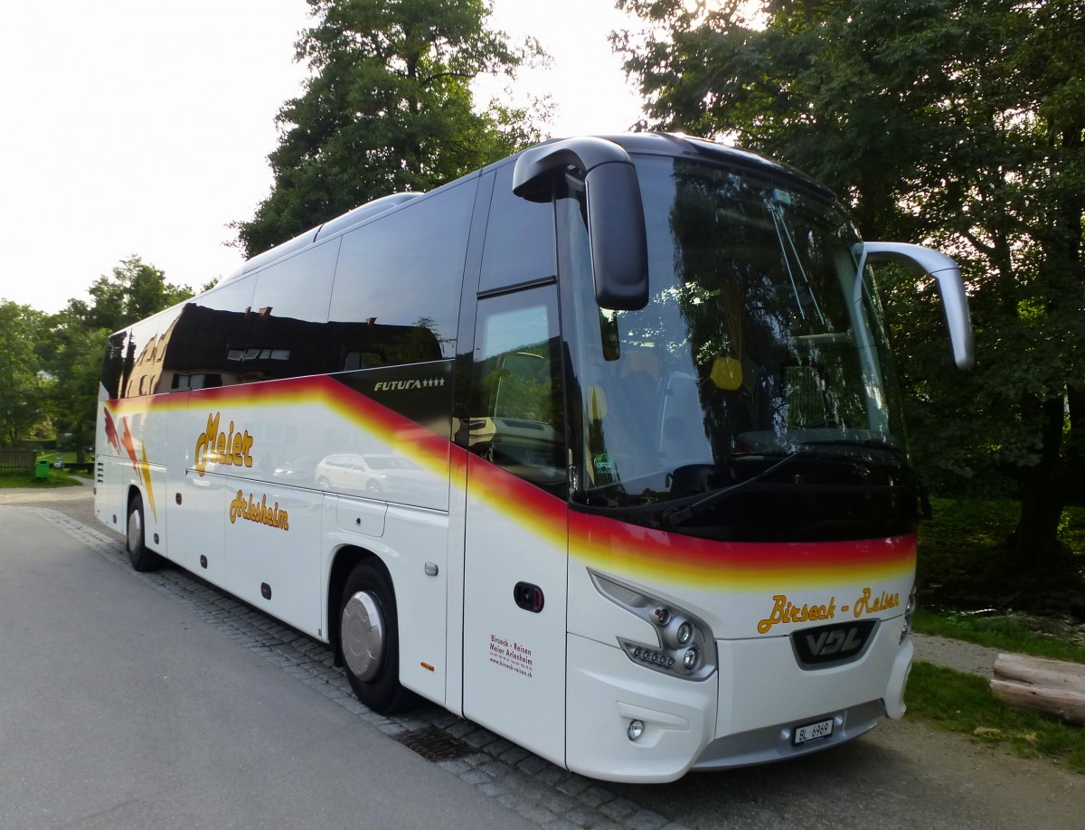 VDL Futura, Reisegesellschaft aus der Schweiz zu Besuch im Markgrflerland, Okt.2013