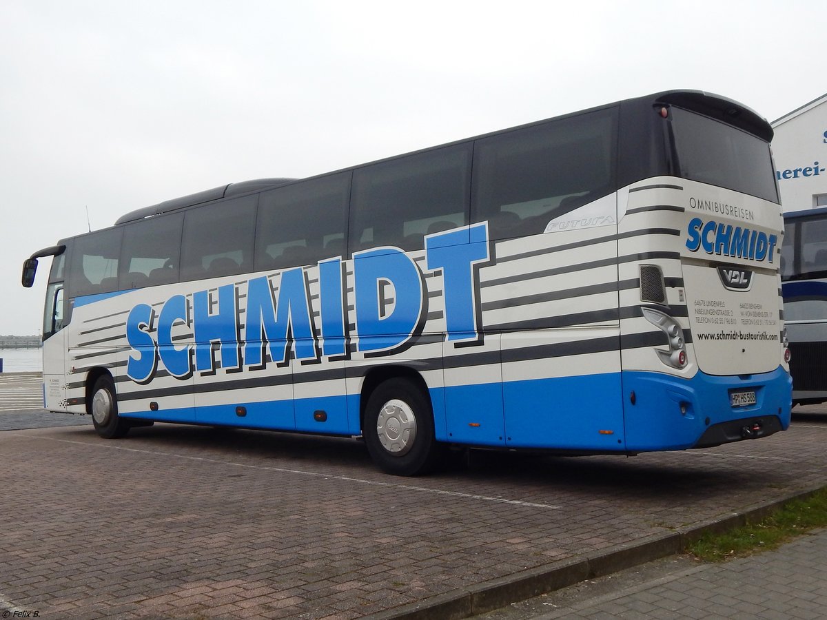 VDL Futura von Schmidt aus Deutschland im Stadthafen Sassnitz am 14.04.2018