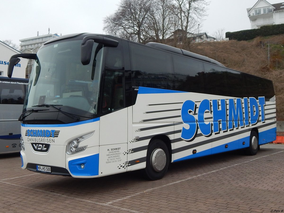 VDL Futura von Schmidt aus Deutschland im Stadthafen Sassnitz am 14.04.2018