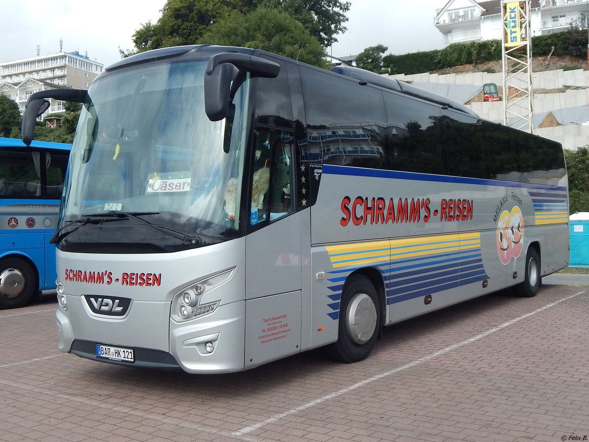 VDL Futura von Schramm's-Reisen aus Deutschland im Stadthafen Sassnitz am 02.09.2018