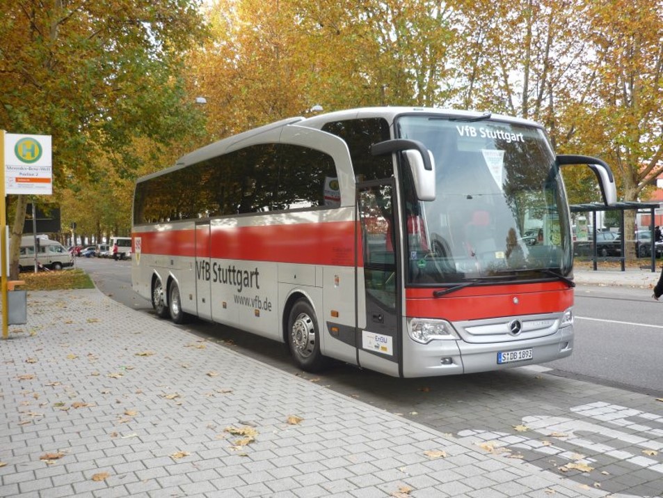 VfB Stuttgart Mannschaftsbus, abgestellt am 26.01.2010 in der Mercedesstraße. 