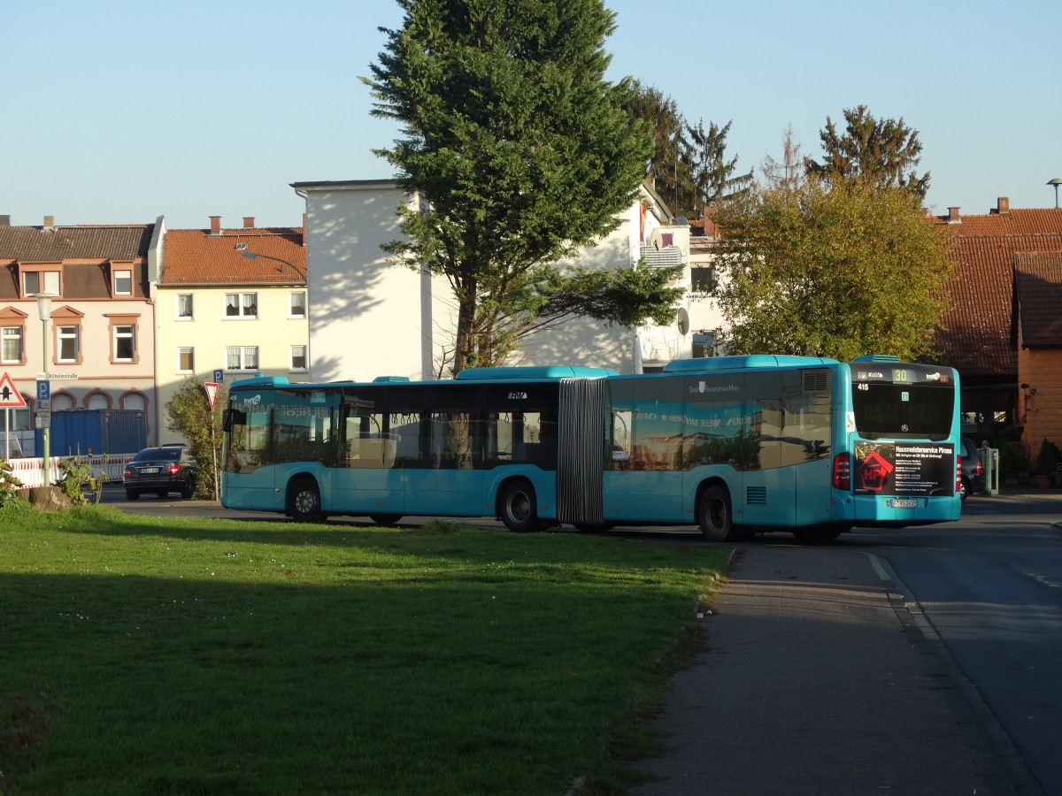 VGF Mercedes Benz Citaro C2 G 415 am 05.11.15 verlässt Bad Vilbel Bhf 