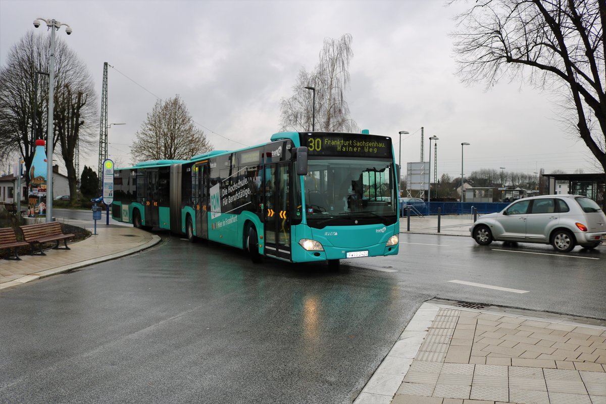 VGF/ICB Mercedes Benz Citaro 2 G Wagen 420 am 06.01.18 in Bad Vilbel Bhf 