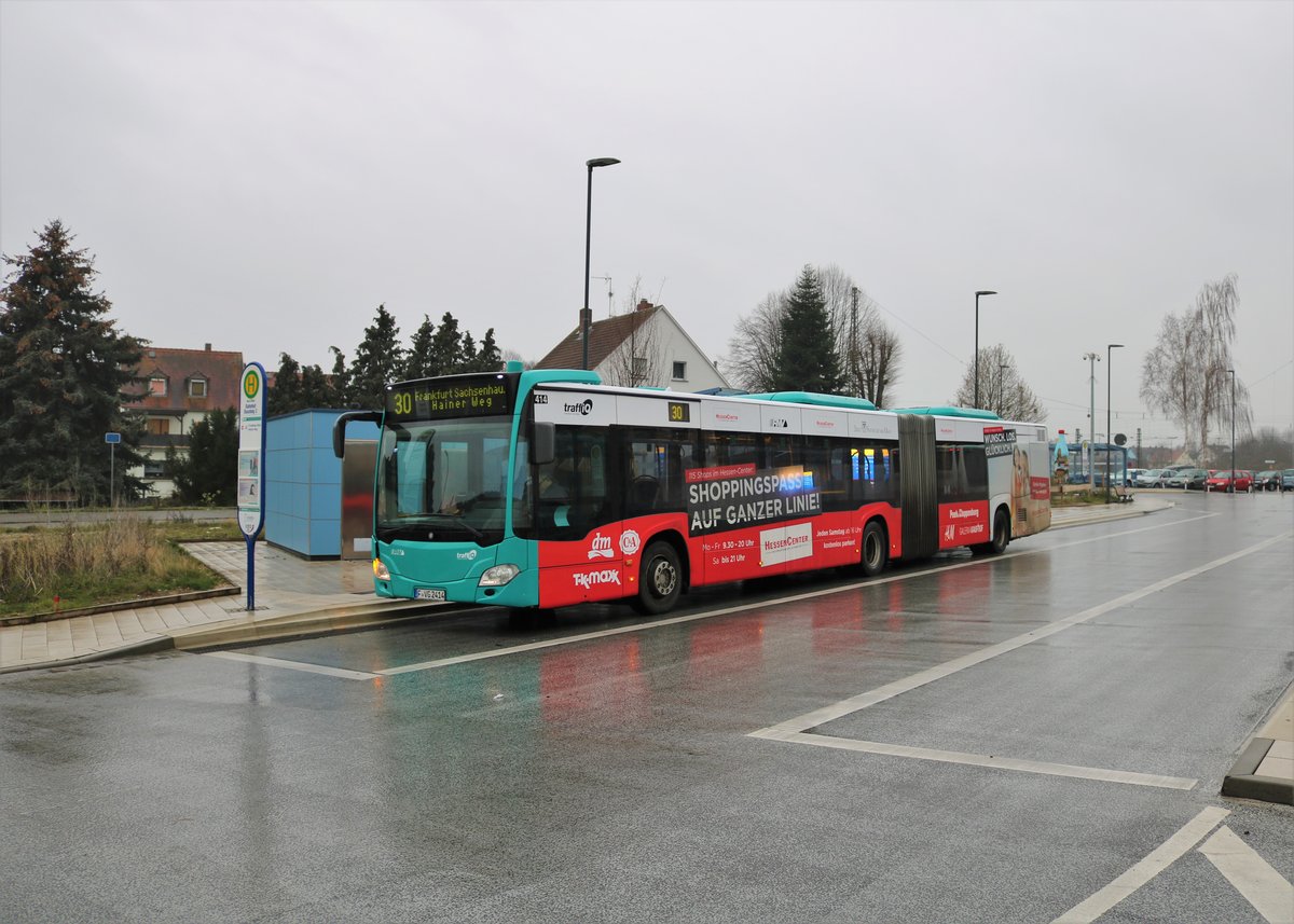VGF/ICB Mercedes Benz Citaro 2 G Wagen 414 am 12.01.19 als Linie 30 in Bad Vilbel Bhf 
