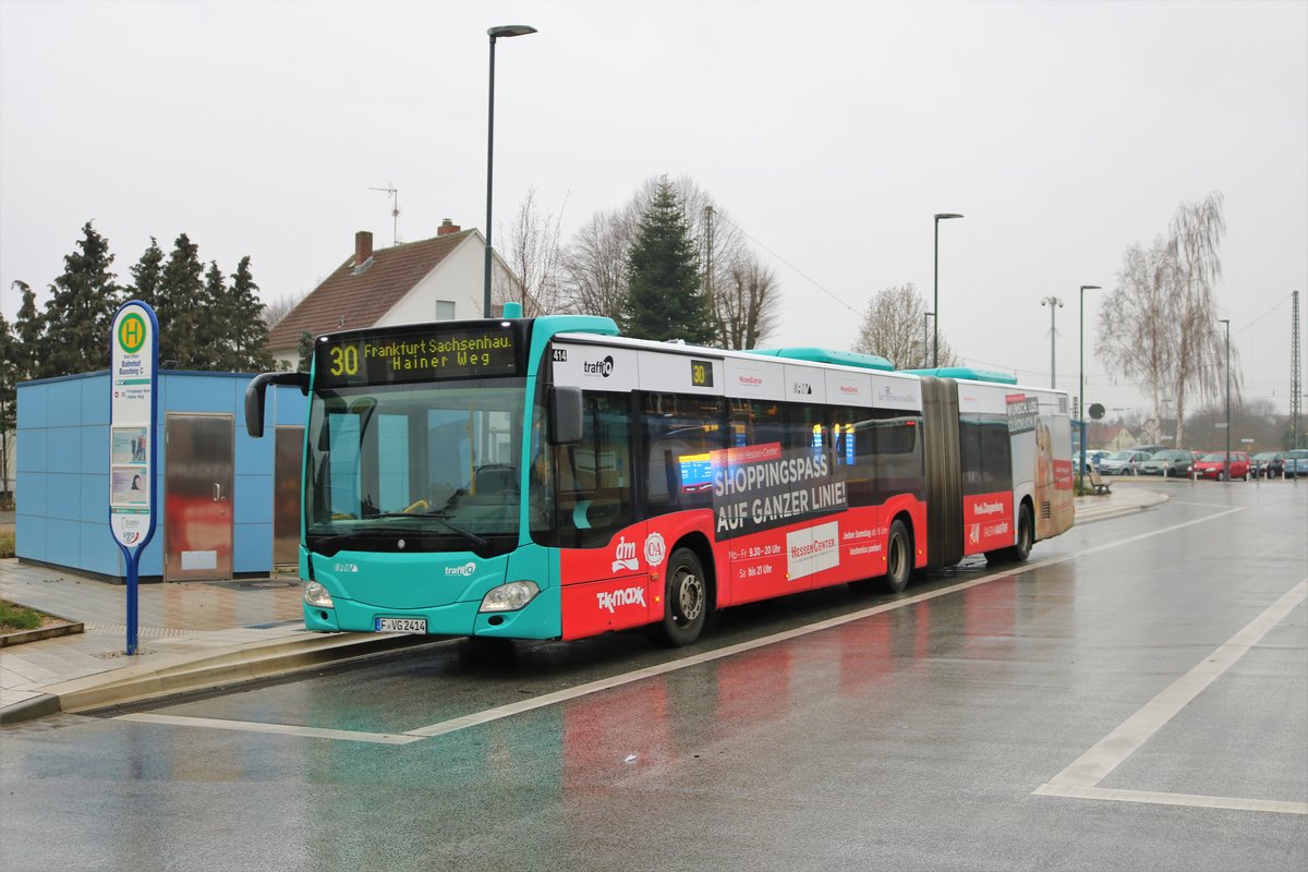VGF/ICB Mercedes Benz Citaro 2 G Wagen 414 am 12.01.19 als Linie 30 in Bad Vilbel Bhf 