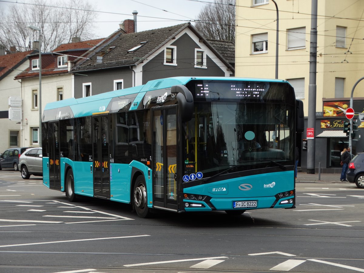 VGF/ICB Solaris Urbino 12 Wagen 222 am 04.03.17 in Frankfurt am Main