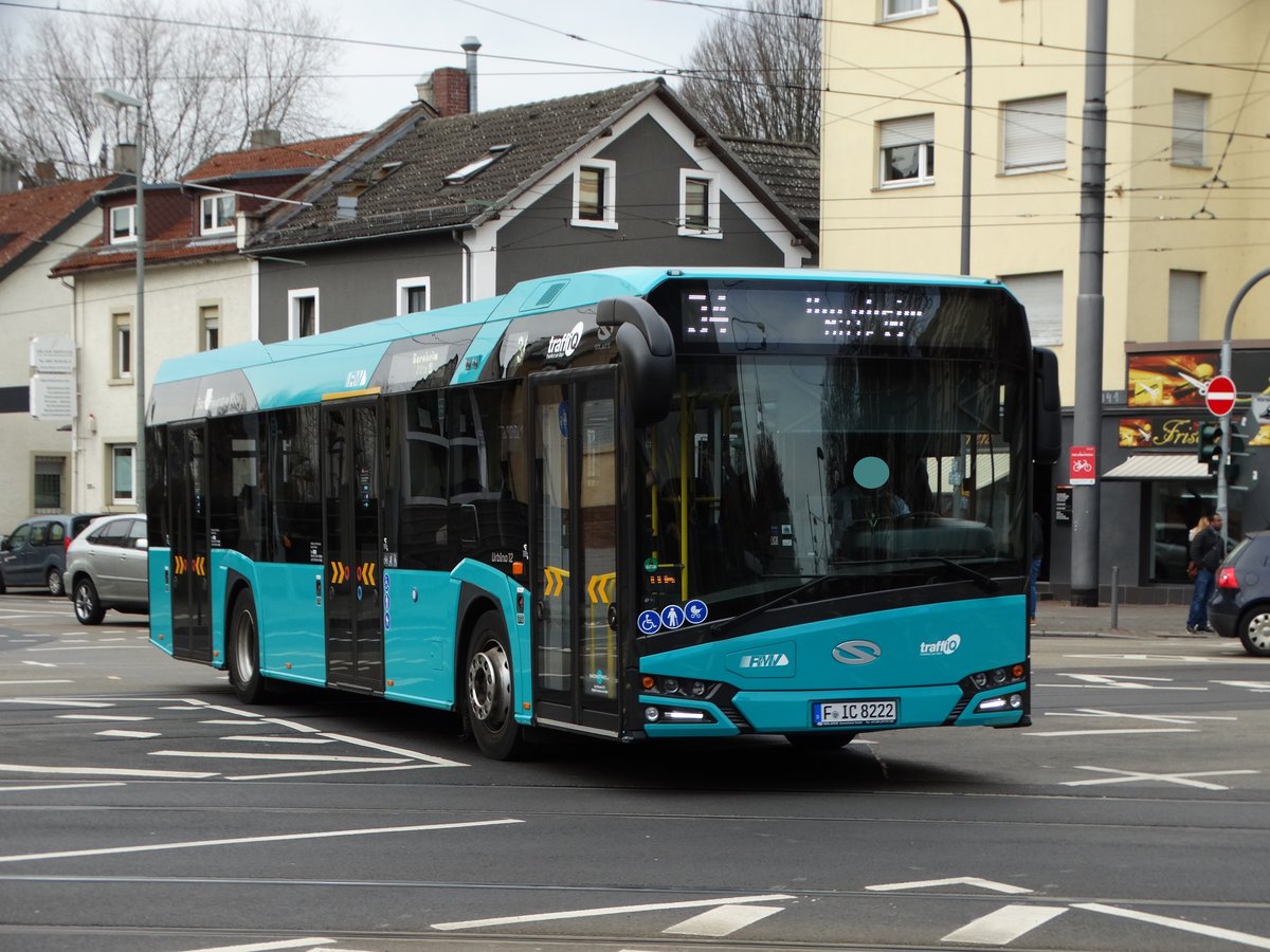 VGF/ICB Solaris Urbino 12 Wagen 222 am 04.03.17 in Frankfurt am Main