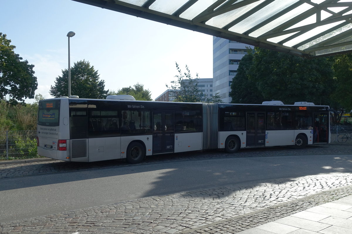 VHH 1760 (HH-V 9760) am 10.9.2020, Endstation U-Steinfurther Allee, MAN NG 323, Lion´s City G, A21, 3-türig, Euro 6, EZ 2017 /