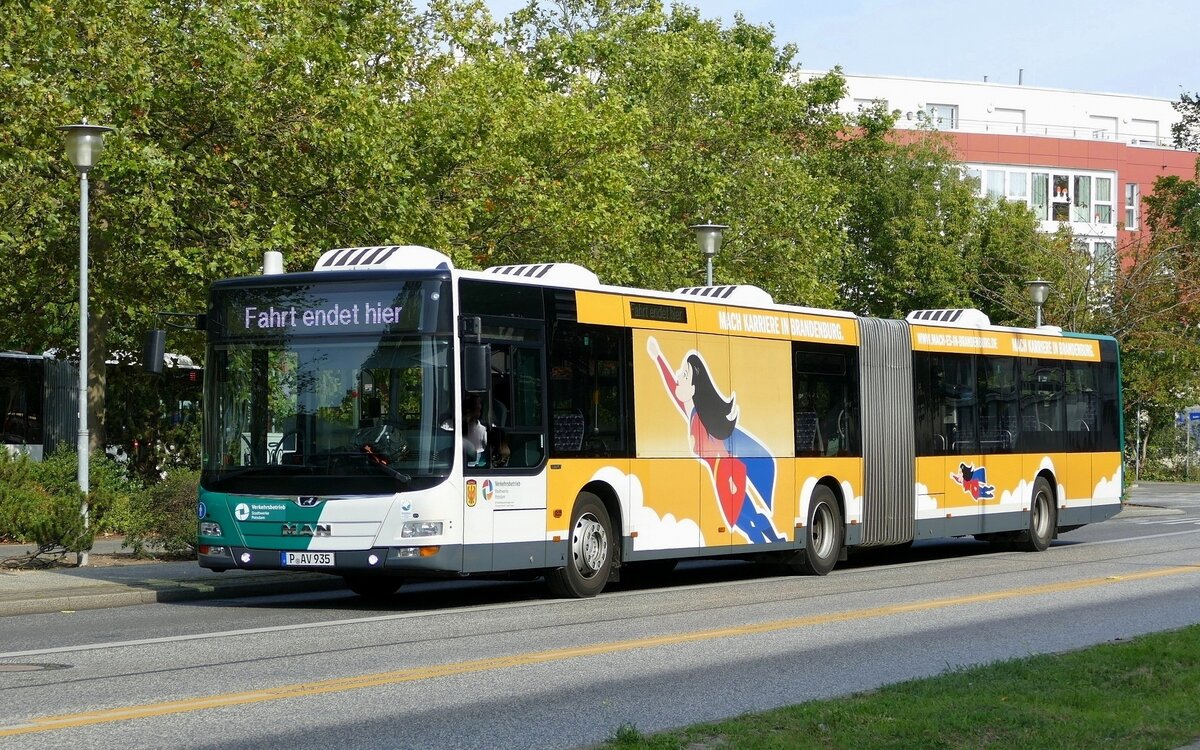 VIP-Verkehrsbetrieb in Potsdam, mit dem MAN A23 .Lion's City G NG363 Nr.935). Potsdam Hbf. im September 2020.