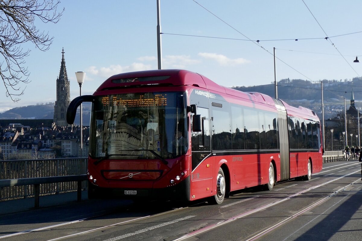 Volvo 7900 Hybrid 884 von BERNMOBIL am 26.2.22 beim Kursaal.