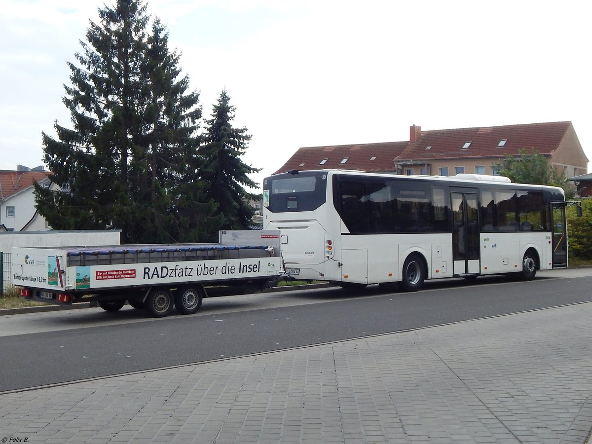 Volvo 8900 mit Fahrradanhänger der VVR in Sassnitz am 14.08.2018