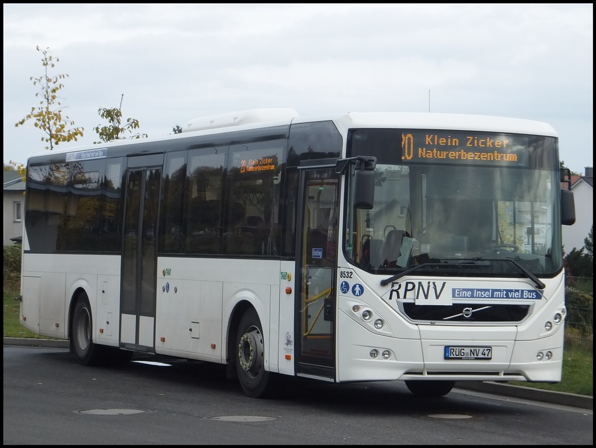 Volvo 8900 der RPNV in Sassnitz am 20.10.2013