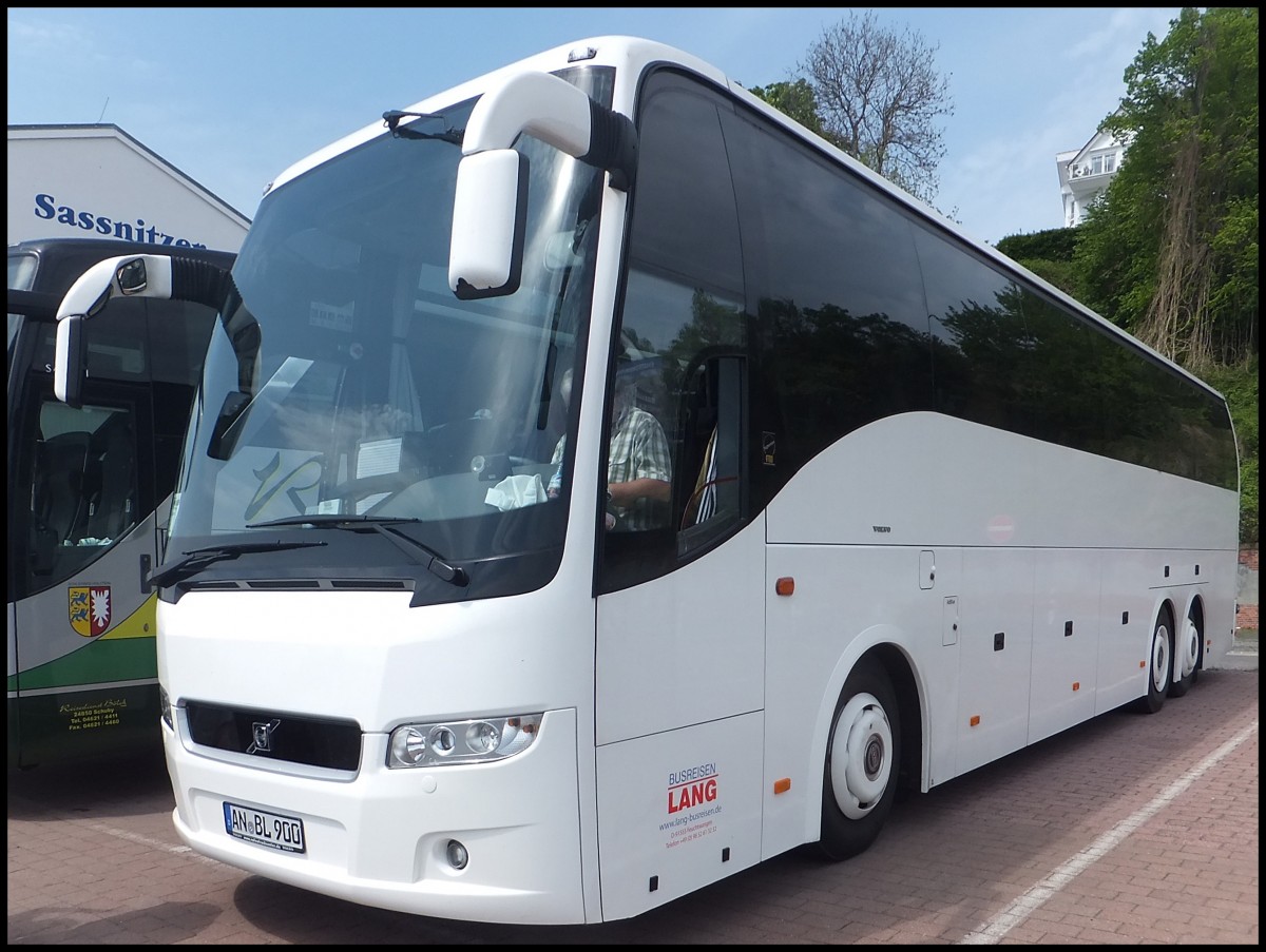 Volvo 9700 von Busreisen Lang aus Deutschland im Stadthafen Sassnitz am 18.05.2013