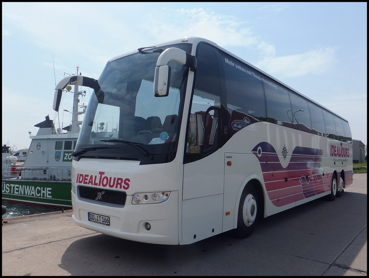 Volvo 9700 von Ideal Tours aus Deutschland im Stadthafen Sassnitz am 18.05.2013