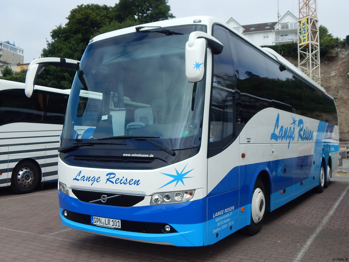 Volvo 9700 von Lange Reisen aus Deutschland im Stadthafen Sassnitz am 14.07.2018