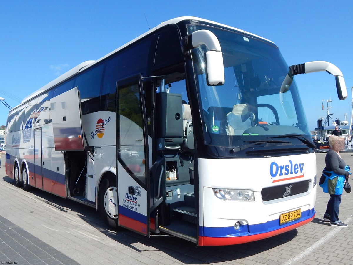 Volvo 9700 von Orslev aus Dänemark im Stadthafen Sassnitz am 15.05.2015