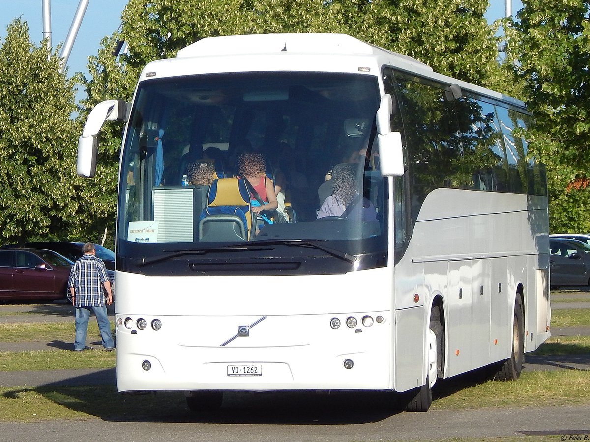 Volvo 9700 von Remy aus der Schweiz am Europapark Rust am 23.06.2018